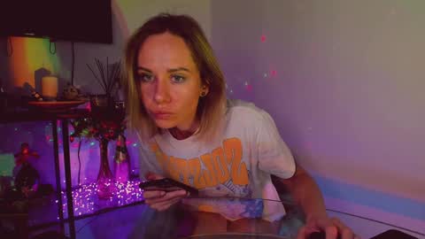 Hey my name is Kiri Kiri online show from January 2025 11:09:01 PM