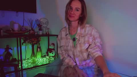 Hey my name is Kiri Kiri online show from January 2025 12:30:01 AM