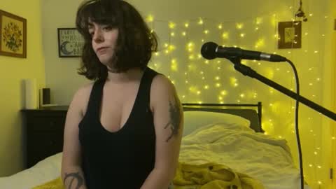 Snapshot of transcumchalice chatting on November 2025 04:23:01 AM Mercy online show from November 2025 04:23:01 AM