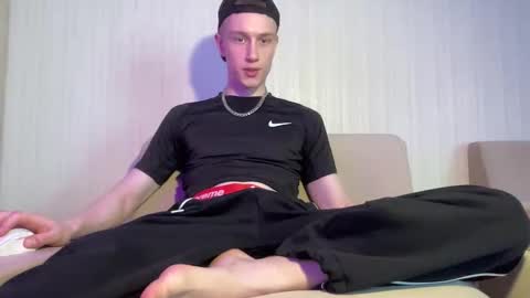 Travis online show from April 2026 08:20:02 AM