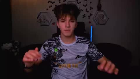 Travis online show from September 2025 08:48:02 AM