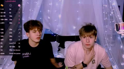 Travis online show from September 2025 07:52:01 PM