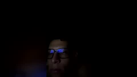 TRAVIS. online show from April 2026 02:20:02 AM