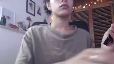 Snapshot of treasuresz chatting on January 2025 03:37:01 PM Emily online show from January 2025 03:37:01 PM