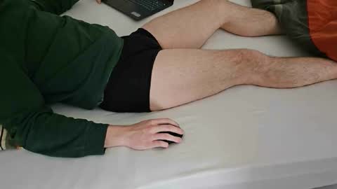 Snapshot of tree1989 chatting on January 2025 02:09:01 PM tree1989 online show from January 2025 02:09:01 PM