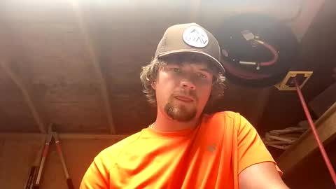treeman817 online show from April 2026 09:10:02 PM
