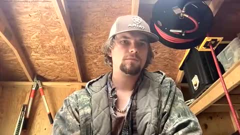 treeman817 online show from May 2026 02:01:02 PM
