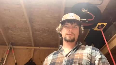 treeman817 online show from May 2026 09:45:01 PM