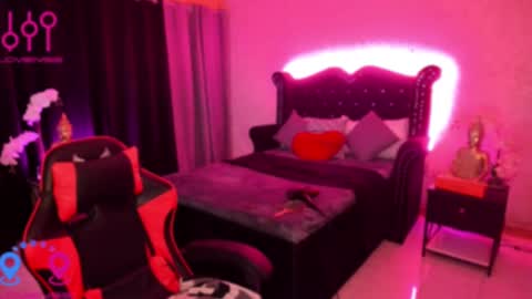 Snapshot of tremendouscockdestroyer chatting on February 2025 10:48:01 PM Jade online show from February 2025 10:48:01 PM