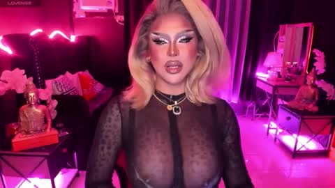 Snapshot of tremendouscockdestroyer chatting on September 2025 10:27:01 AM Jade online show from September 2025 10:27:01 AM