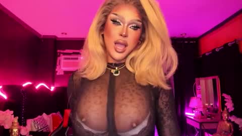 Snapshot of tremendouscockdestroyer chatting on October 2025 01:28:01 AM Jade online show from October 2025 01:28:01 AM