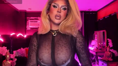 Snapshot of tremendouscockdestroyer chatting on October 2025 06:57:02 PM Jade online show from October 2025 06:57:02 PM