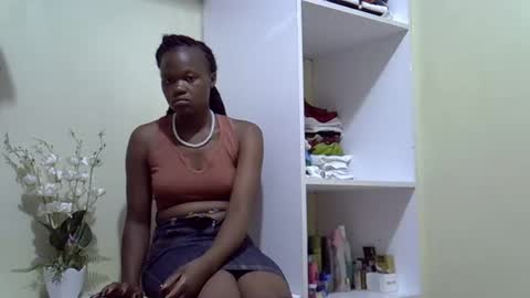 Snapshot of trendybooty chatting on October 2025 05:51:01 AM tendybooty online show from October 2025 05:51:01 AM