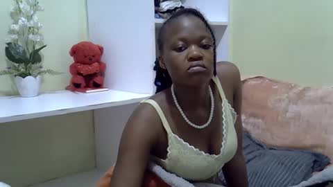 Snapshot of trendybooty chatting on November 2025 03:23:01 AM tendybooty online show from November 2025 03:23:01 AM