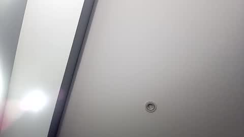 trevluv77 online show from November 2025 09:31:02 AM