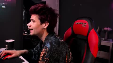 Snapshot of trevor_thomson chatting on February 2026 10:46:01 AM Trevor online show from February 2026 10:46:01 AM