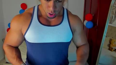 Snapshot of trevor_vinc chatting on November 2025 01:03:01 PM trevor online show from November 2025 01:03:01 PM