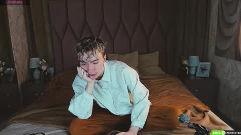 TrevorBenson online show from December 2025 03:01:01 AM