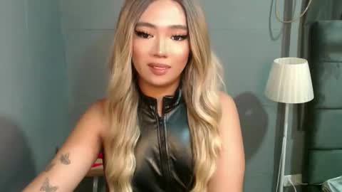 trexie_fucks15 online show from October 2025 05:40:02 PM