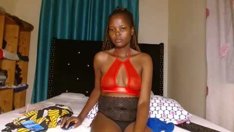 Snapshot of trey_queens chatting on March 2026 04:11:02 PM trey_queens online show from March 2026 04:11:02 PM
