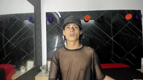 Snapshot of treyk_king chatting on January 2026 04:04:01 AM Trey online show from January 2026 04:04:01 AM