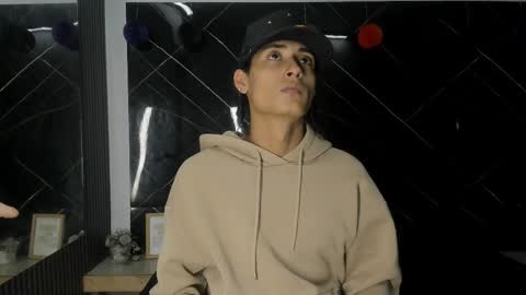 Snapshot of treyk_king chatting on January 2026 03:55:01 AM Trey online show from January 2026 03:55:01 AM