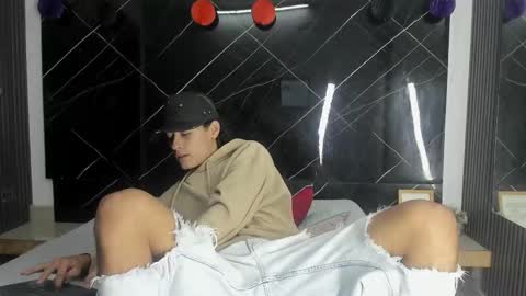 Snapshot of treyk_king chatting on January 2026 04:07:02 AM Trey online show from January 2026 04:07:02 AM