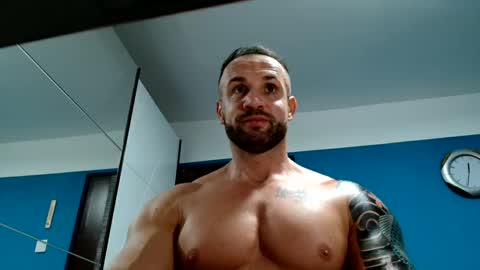 Snapshot of tridentmuscles chatting on January 2025 10:31:01 AM tridentmuscles online show from January 2025 10:31:01 AM