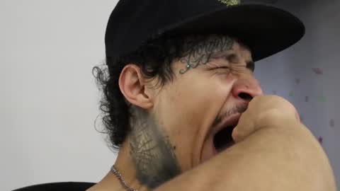 - trieone online show from October 2025 02:06:02 AM