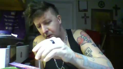 trillnonymau5 online show from January 2025 02:35:01 AM