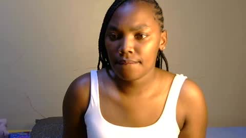 Snapshot of trina_z chatting on July 2026 06:23:02 PM trina_z online show from July 2026 06:23:02 PM
