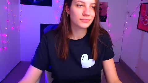 Snapshot of triniti_love chatting on December 2024 10:39:01 AM Trinity online show from December 2024 10:39:01 AM