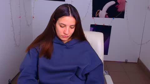 Snapshot of triniti_love chatting on December 2024 12:34:01 PM Trinity online show from December 2024 12:34:01 PM
