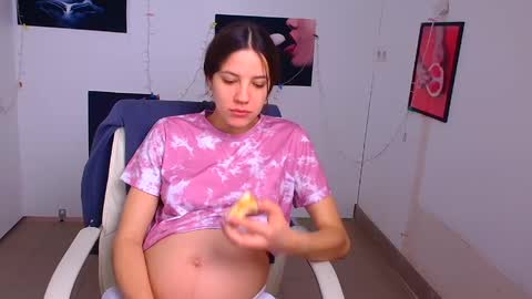 Snapshot of triniti_love chatting on December 2024 06:30:02 AM Trinity online show from December 2024 06:30:02 AM