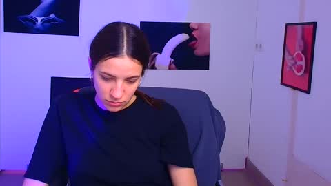 Snapshot of triniti_love chatting on December 2024 12:33:02 PM Trinity online show from December 2024 12:33:02 PM