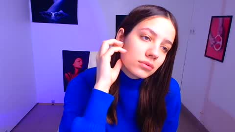 Snapshot of triniti_love chatting on December 2024 06:30:02 AM Trinity online show from December 2024 06:30:02 AM