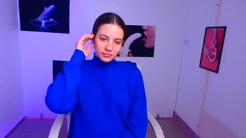 Snapshot of triniti_love chatting on December 2024 09:33:02 AM Trinity online show from December 2024 09:33:02 AM