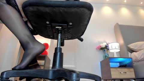 Triny online show from December 2024 09:19:01 PM