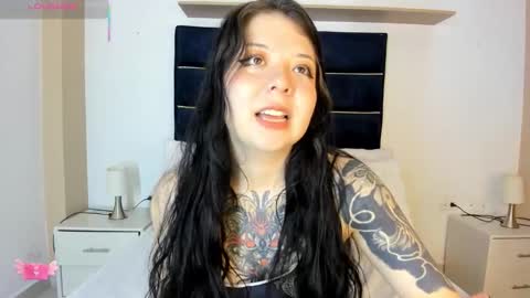 Snapshot of trinity_moss chatting on February 2026 07:28:01 PM Trinity online show from February 2026 07:28:01 PM