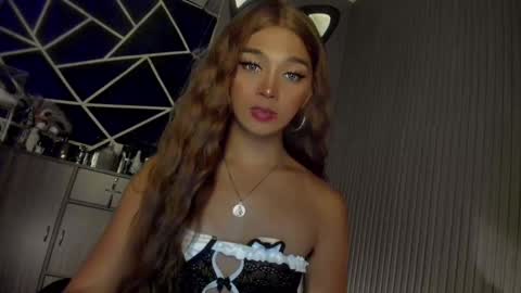 Snapshot of trinityfucksyou chatting on December 2024 02:33:01 PM Ms Ella online show from December 2024 02:33:01 PM