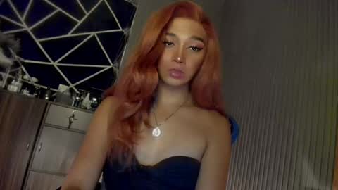 Snapshot of trinityfucksyou chatting on December 2024 07:00:02 PM Ms Ella online show from December 2024 07:00:02 PM