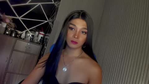 Snapshot of trinityfucksyou chatting on February 2025 02:04:02 PM Ms Ella online show from February 2025 02:04:02 PM