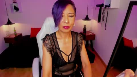 trinityy__ online show from June 2026 07:40:01 PM
