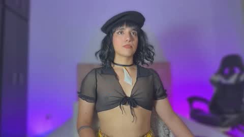 Triny online show from April 2026 01:05:02 PM