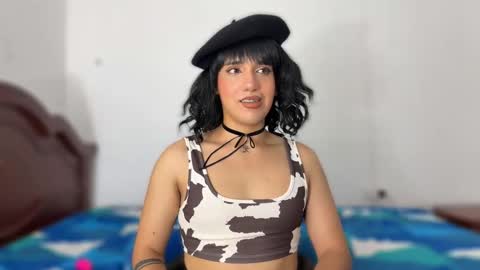 Snapshot of trinydoll chatting on May 2026 02:22:02 PM Triny online show from May 2026 02:22:02 PM