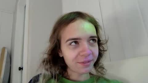 Snapshot of trippybb222 chatting on December 2025 03:32:02 PM trippybb222 online show from December 2025 03:32:02 PM