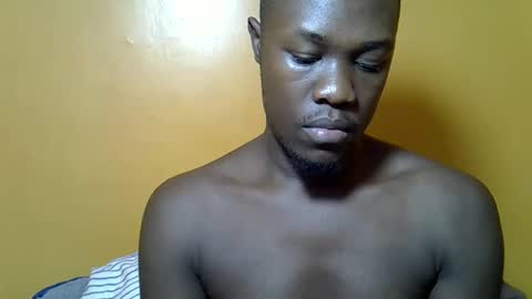 Tris6 online show from April 2026 10:15:01 PM