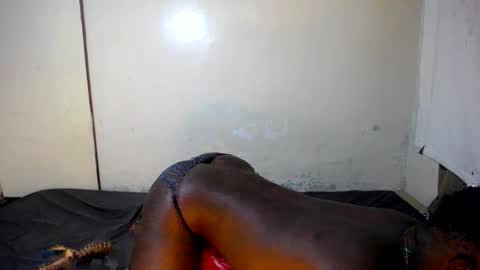 Snapshot of trisboo5 chatting on January 2025 04:17:02 PM Trisboo5 online show from January 2025 04:17:02 PM