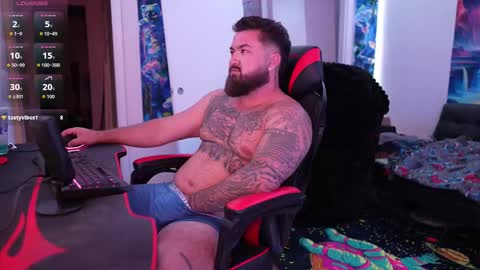 Snapshot of tristanhardwood chatting on November 2025 03:50:01 AM tristanhardwood online show from November 2025 03:50:01 AM