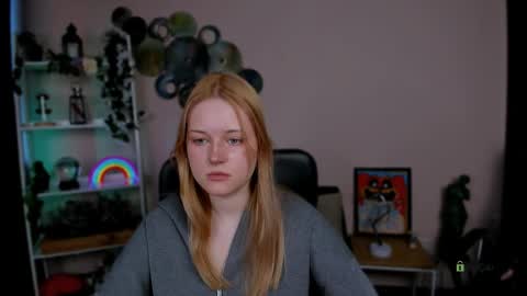 Trixy online show from April 2026 11:12:01 AM